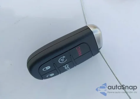 2015 Chrysler 200 Limited из США, поврежденный, VIN 1C3CCCAB4FN701632